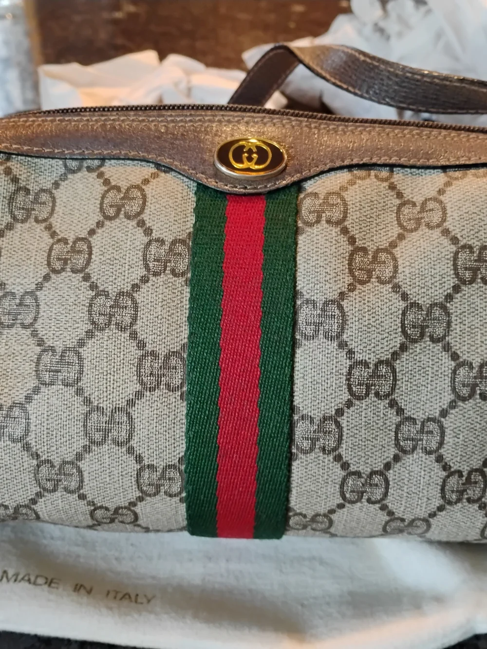 Vintage Gucci Sherry Line  89 02 018 OBO